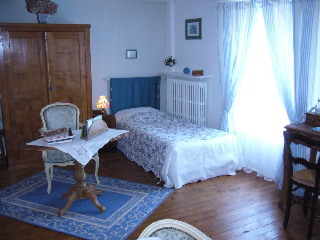 Bed and Breakfast Ferme De Dauval Mandeville-en-Bessin Pokoj fotografie